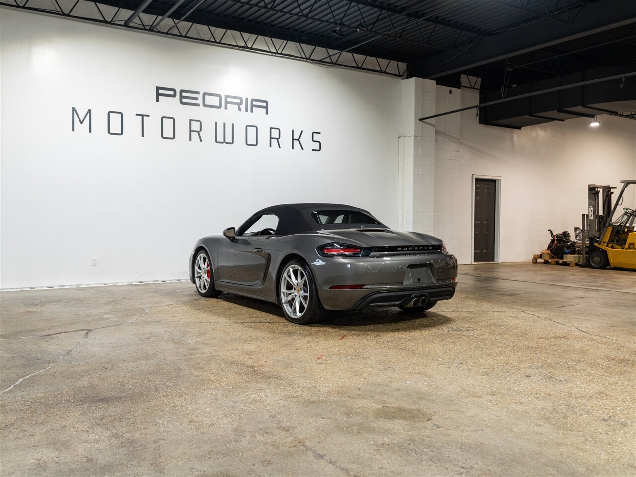 2017 Porsche 718 Boxster S - Photo 8 - Peoria, IL 61615