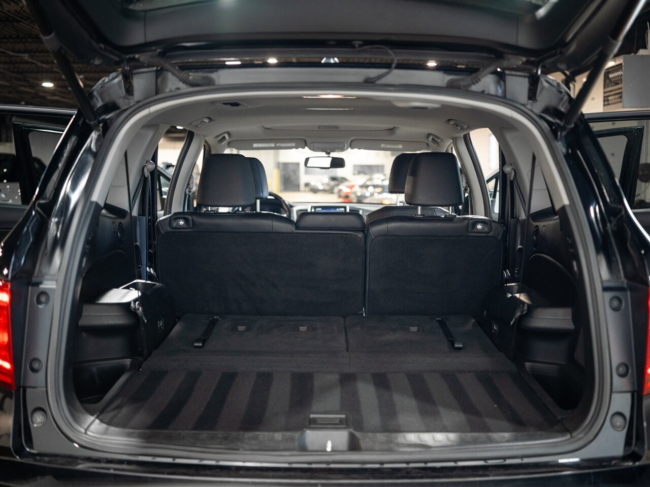 2016 Honda Pilot EX-L - Photo 13 - Peoria, IL 61615