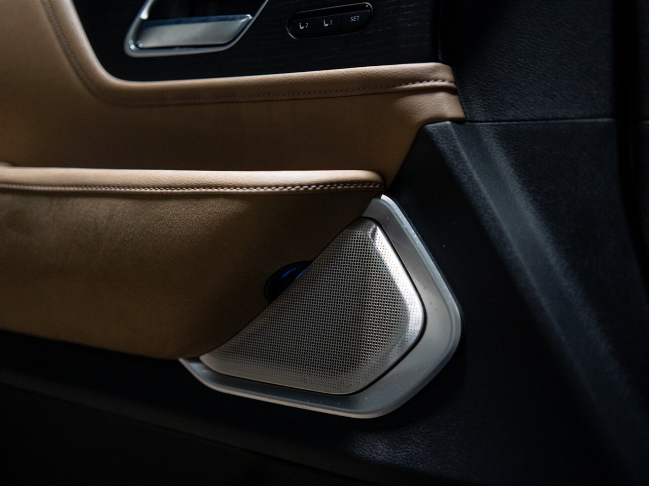 2025 INFINITI QX80 Sensory - Photo 53 - Peoria, IL 61615