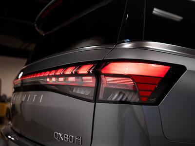 2025 INFINITI QX80 Sensory - Photo 18 - Peoria, IL 61615