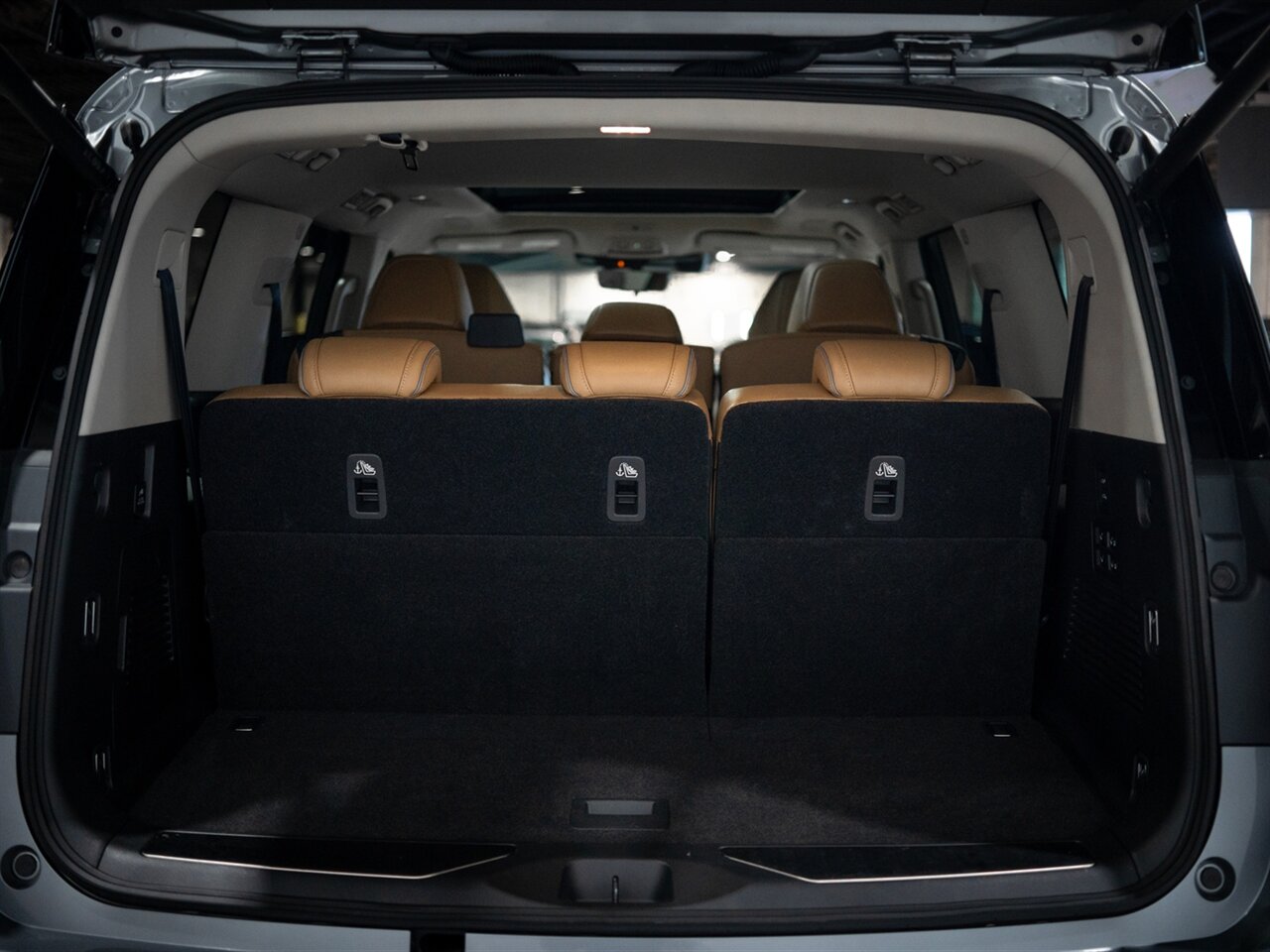 2025 INFINITI QX80 Sensory - Photo 20 - Peoria, IL 61615