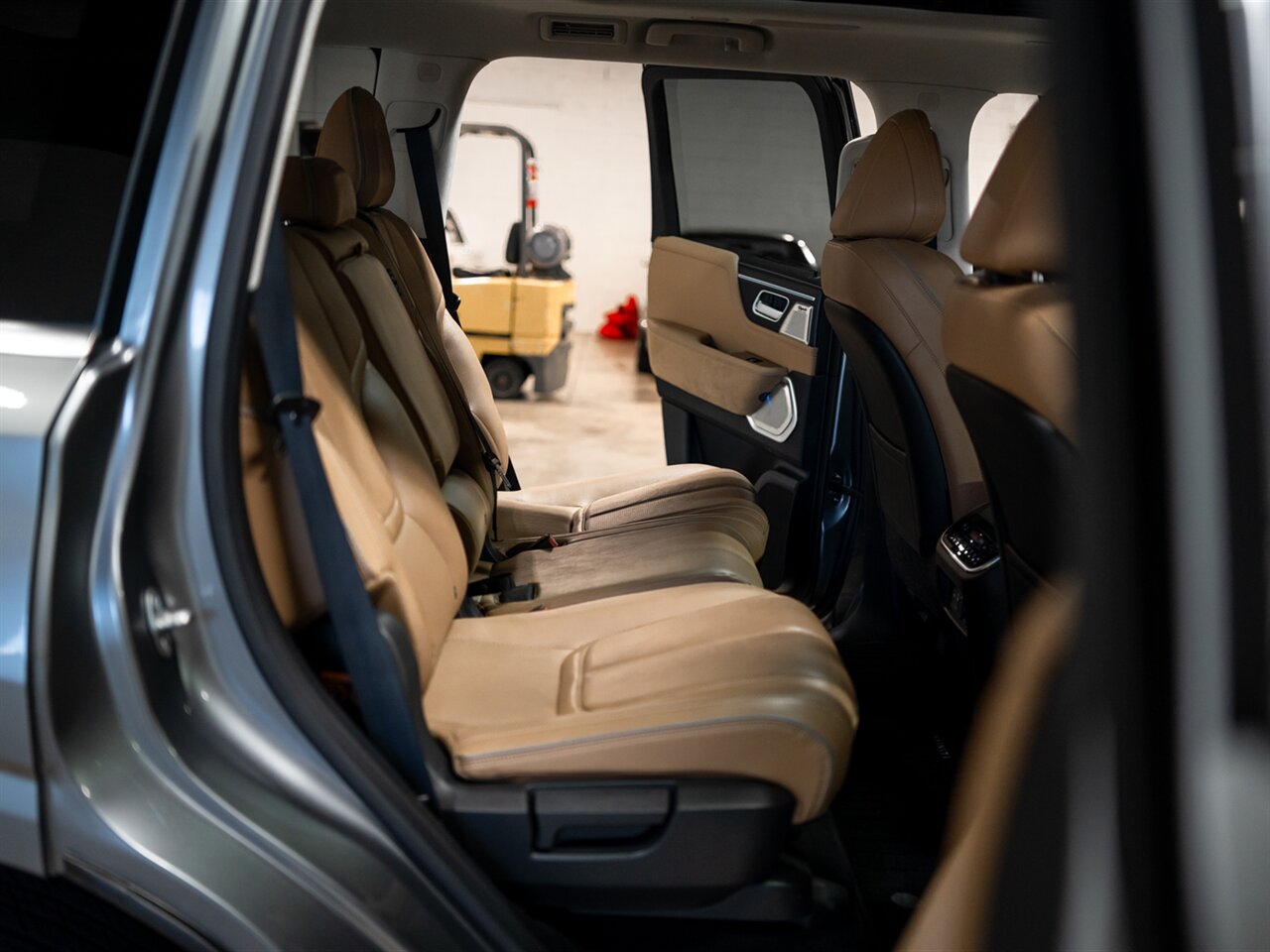2025 INFINITI QX80 Sensory - Photo 34 - Peoria, IL 61615