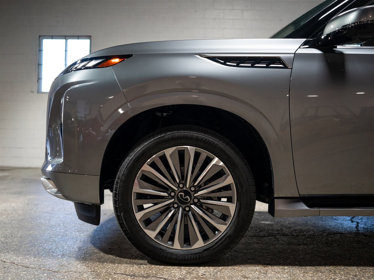 2025 INFINITI QX80 Sensory - Photo 12 - Peoria, IL 61615