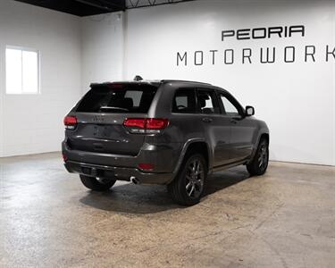 2021 Jeep Grand Cherokee 80th Anniversary Edition   - Photo 8 - Peoria, IL 61615