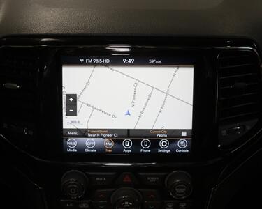 2021 Jeep Grand Cherokee 80th Anniversary Edition   - Photo 24 - Peoria, IL 61615