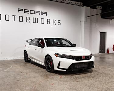 2023 Honda Civic Type R   - Photo 2 - Peoria, IL 61615