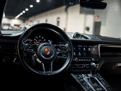 2020 Porsche Macan S   - Photo 18 - Peoria, IL 61615