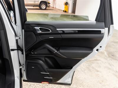 2014 Porsche Cayenne Platinum   - Photo 28 - Peoria, IL 61615