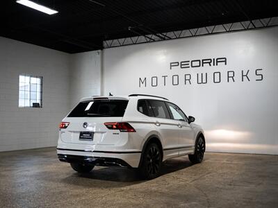 2021 Volkswagen Tiguan SE R-Line Black 4Motion   - Photo 9 - Peoria, IL 61615
