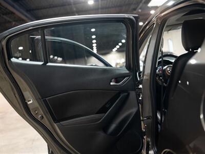 2017 Mazda Mazda3 Grand Touring   - Photo 28 - Peoria, IL 61615