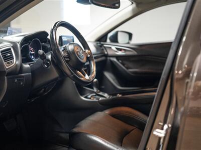 2017 Mazda Mazda3 Grand Touring   - Photo 20 - Peoria, IL 61615