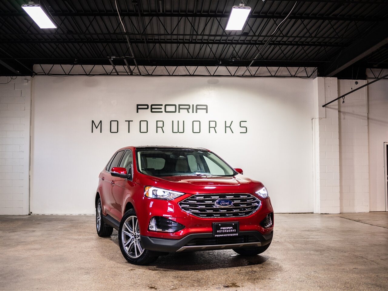 2024 Ford Edge Titanium - Photo 1 - Peoria, IL 61615
