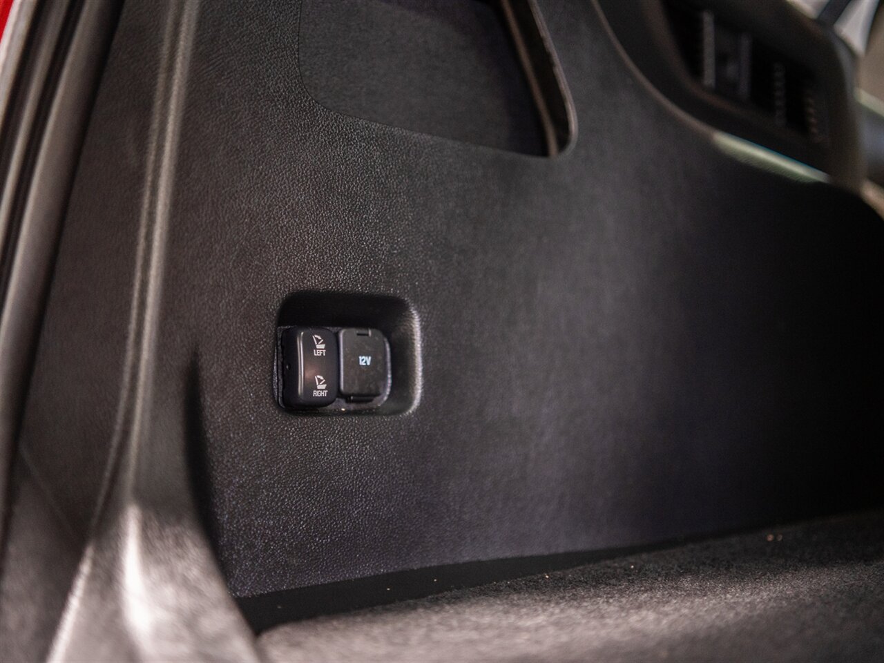 2024 Ford Edge Titanium photo 32
