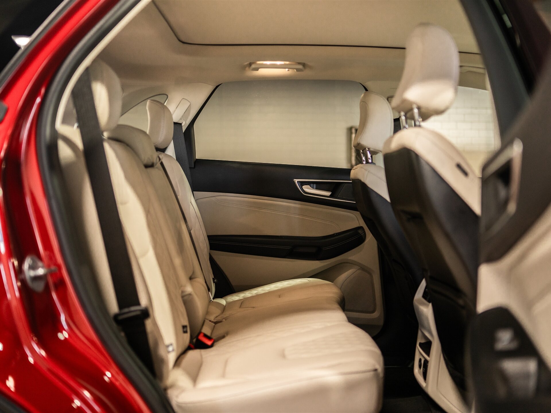 2024 Ford Edge Titanium photo 24