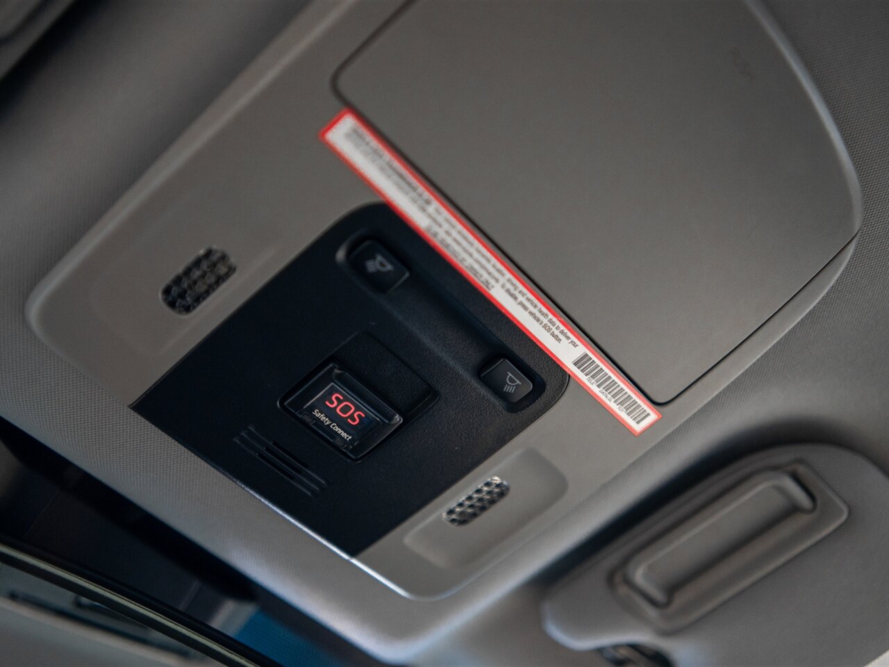 2019 Toyota Camry LE - Photo 43 - Peoria, IL 61615