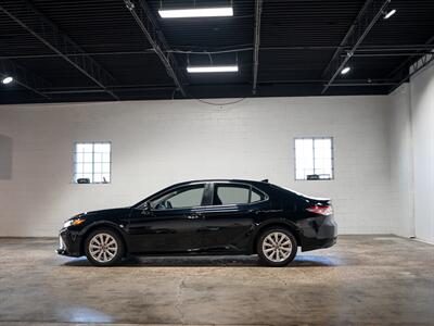 2019 Toyota Camry LE - Photo 8 - Peoria, IL 61615