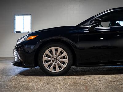 2019 Toyota Camry LE - Photo 20 - Peoria, IL 61615