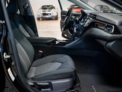 2019 Toyota Camry LE - Photo 35 - Peoria, IL 61615