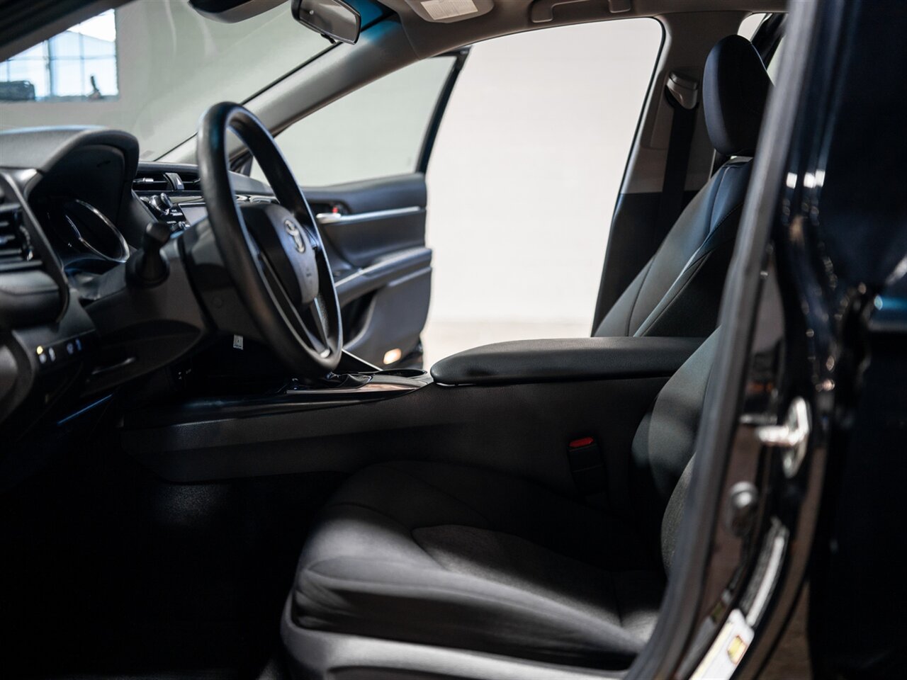 2019 Toyota Camry LE - Photo 34 - Peoria, IL 61615