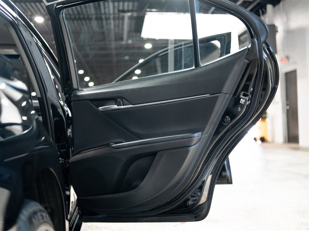 2019 Toyota Camry LE - Photo 28 - Peoria, IL 61615