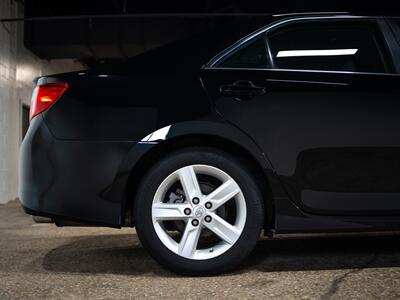 2014 Toyota Camry SE   - Photo 19 - Peoria, IL 61615