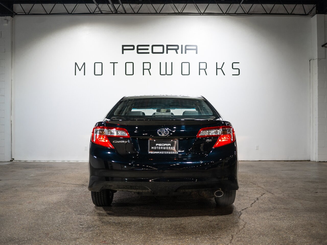 2014 Toyota Camry SE   - Photo 12 - Peoria, IL 61615