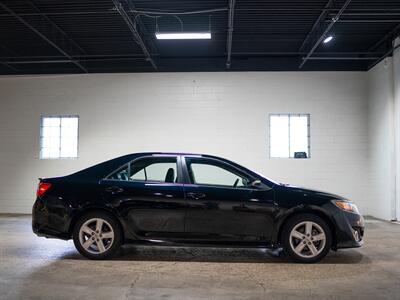 2014 Toyota Camry SE   - Photo 10 - Peoria, IL 61615