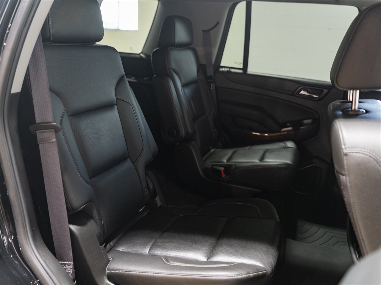 2017 Chevrolet Tahoe Premier   - Photo 25 - Peoria, IL 61615