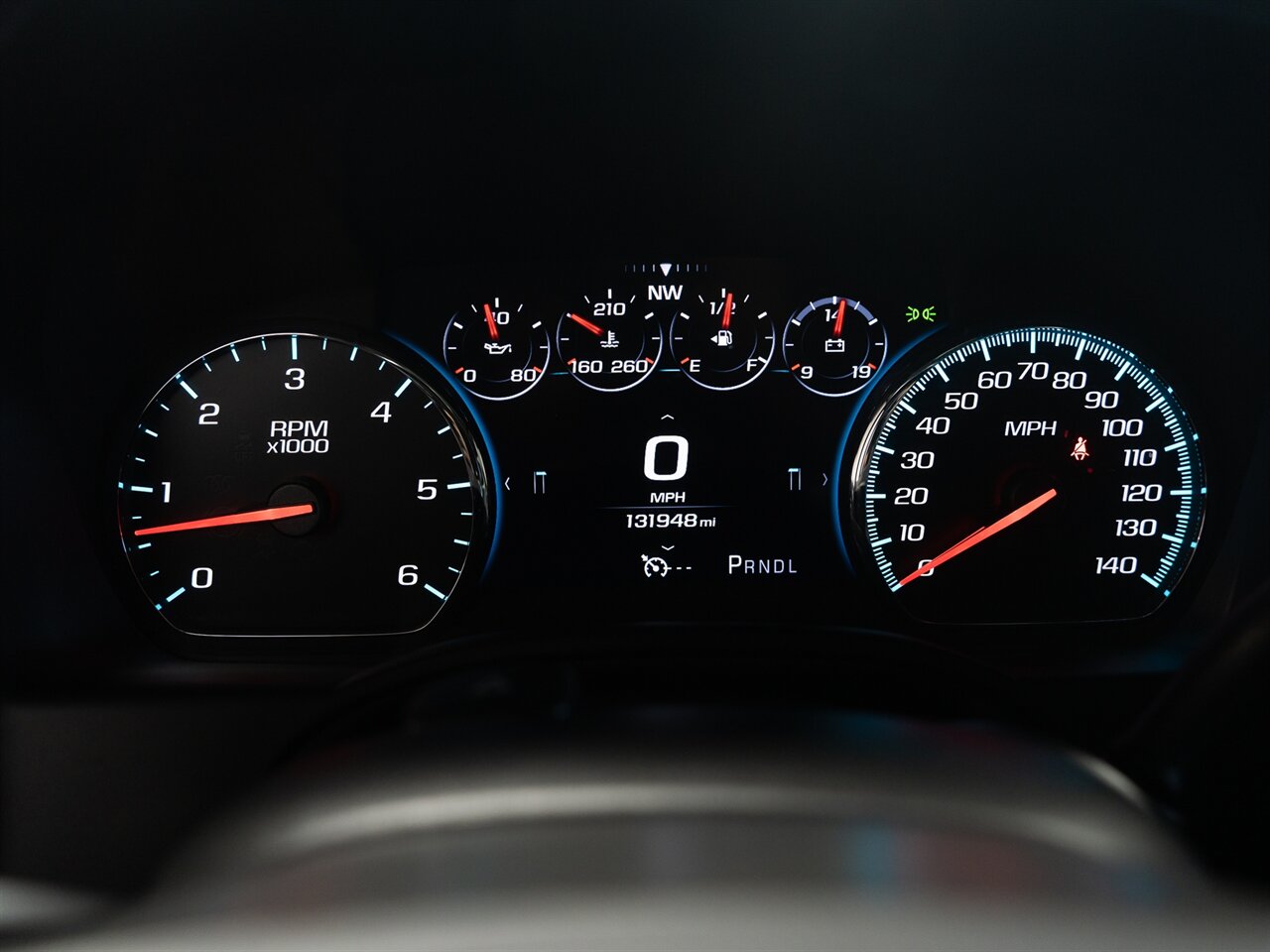 2017 Chevrolet Tahoe Premier   - Photo 16 - Peoria, IL 61615