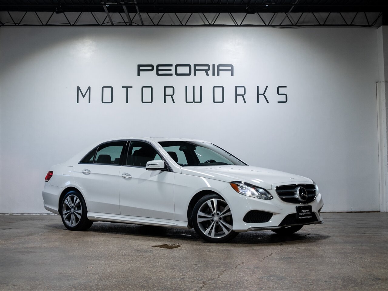 2014 Mercedes-Benz E 350 Luxury 4MATIC   - Photo 1 - Peoria, IL 61615