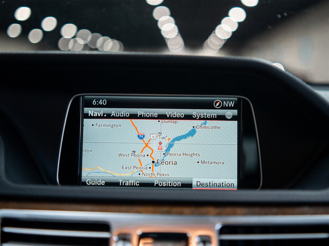 2014 Mercedes-Benz E 350 Luxury 4MATIC - Photo 24 - Peoria, IL 61615