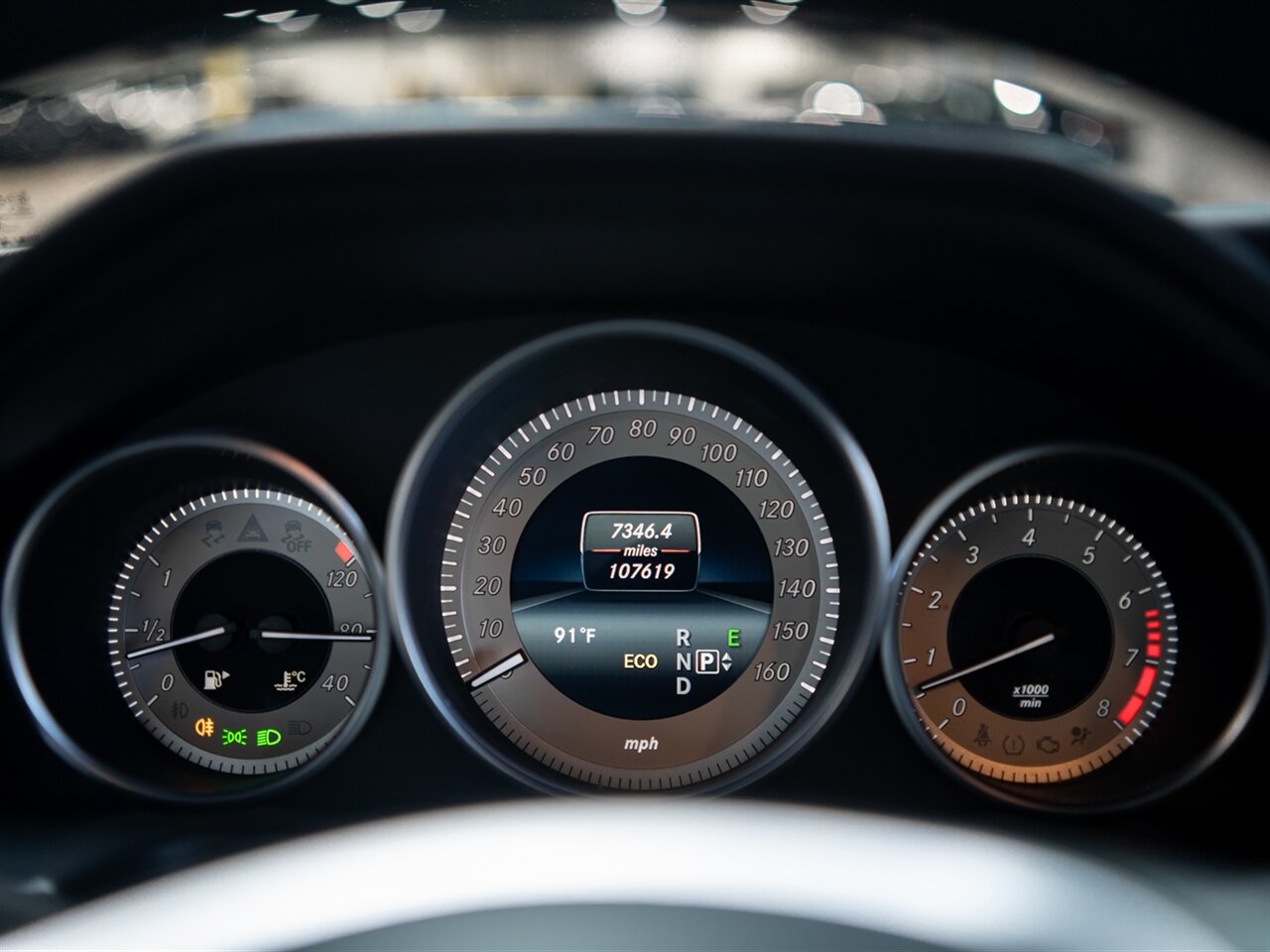 2014 Mercedes-Benz E 350 Luxury 4MATIC - Photo 23 - Peoria, IL 61615