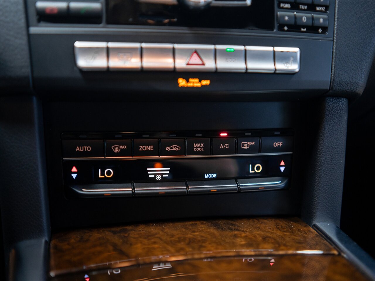 2014 Mercedes-Benz E 350 Luxury 4MATIC - Photo 26 - Peoria, IL 61615
