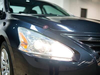2015 Nissan Altima 2.5 S   - Photo 6 - Peoria, IL 61615
