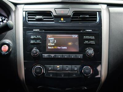 2015 Nissan Altima 2.5 S   - Photo 27 - Peoria, IL 61615