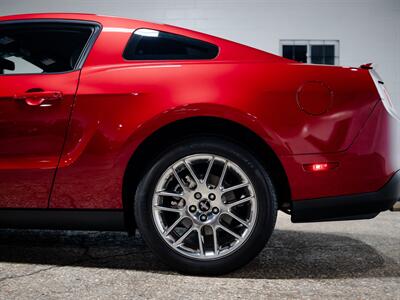 2012 Ford Mustang V6 Premium - Photo 11 - Peoria, IL 61615