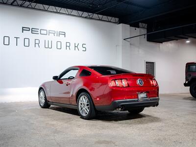 2012 Ford Mustang V6 Premium - Photo 9 - Peoria, IL 61615