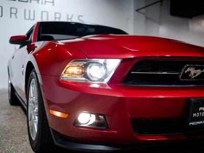 2012 Ford Mustang V6 Premium - Photo 17 - Peoria, IL 61615