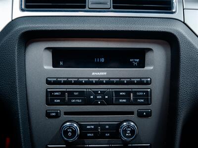 2012 Ford Mustang V6 Premium - Photo 30 - Peoria, IL 61615