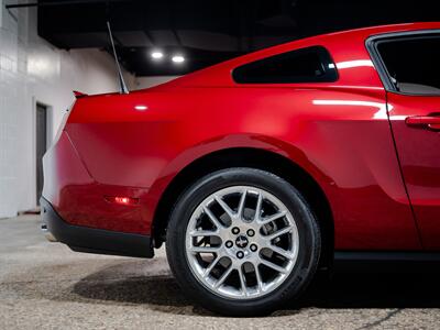 2012 Ford Mustang V6 Premium - Photo 12 - Peoria, IL 61615