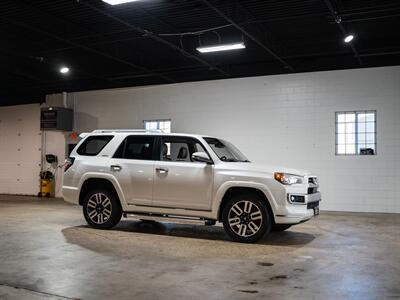 2021 Toyota 4Runner Limited   - Photo 8 - Peoria, IL 61615