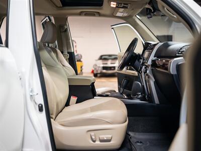 2021 Toyota 4Runner Limited   - Photo 27 - Peoria, IL 61615