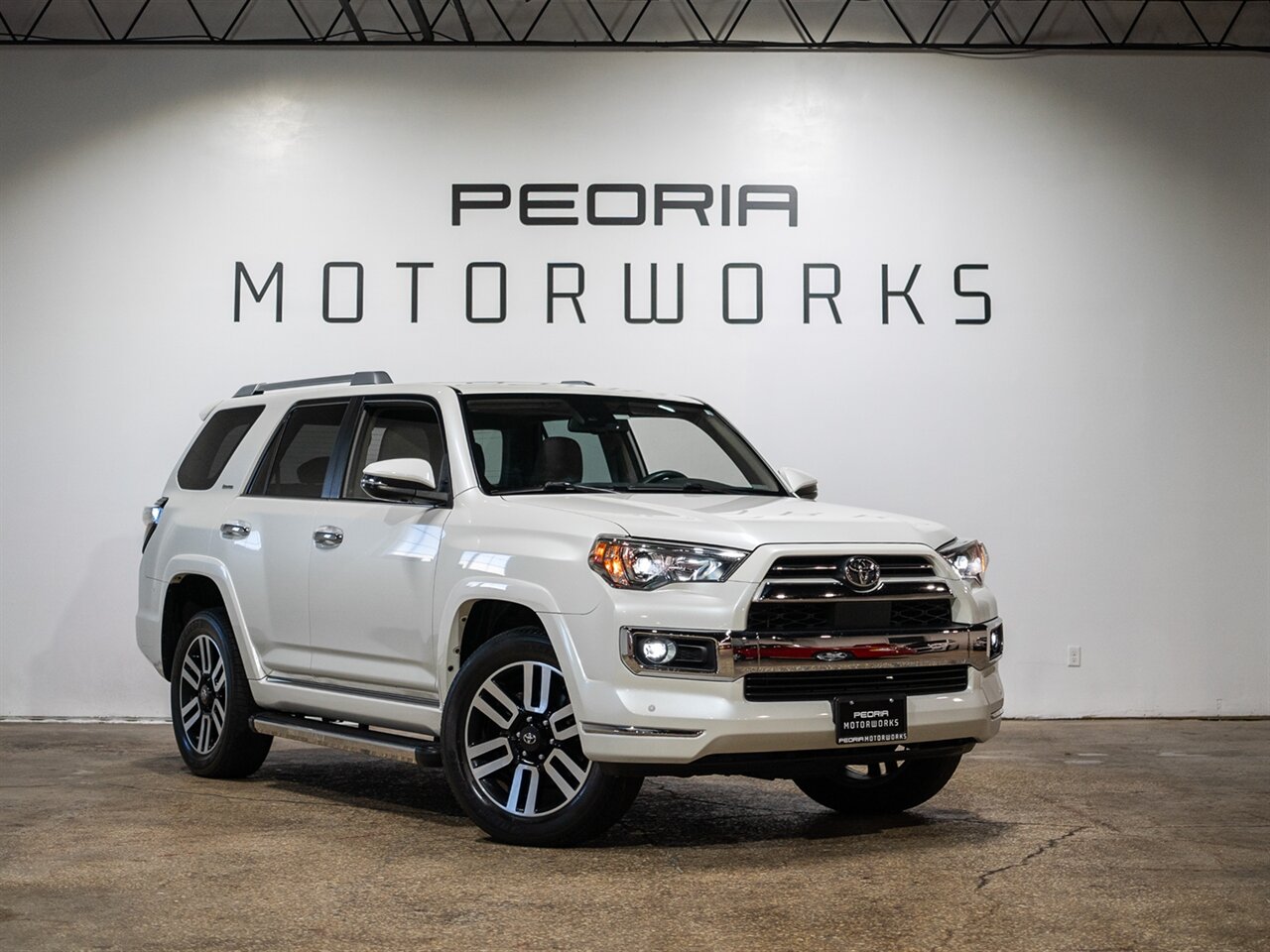 2021 Toyota 4Runner Limited   - Photo 1 - Peoria, IL 61615