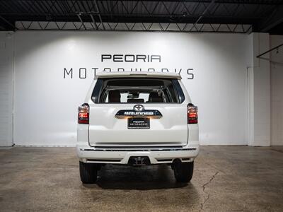 2021 Toyota 4Runner Limited   - Photo 6 - Peoria, IL 61615