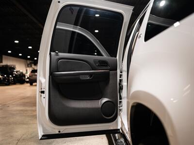 2013 Chevrolet Suburban LTZ   - Photo 39 - Peoria, IL 61615