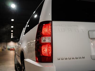 2013 Chevrolet Suburban LTZ   - Photo 12 - Peoria, IL 61615