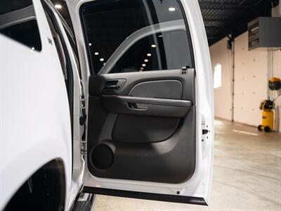 2013 Chevrolet Suburban LTZ   - Photo 40 - Peoria, IL 61615