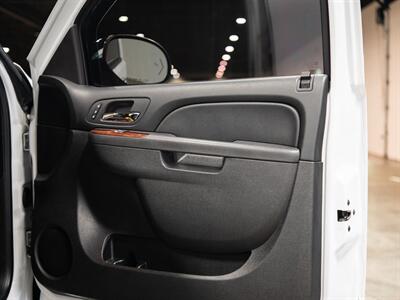 2013 Chevrolet Suburban LTZ   - Photo 37 - Peoria, IL 61615