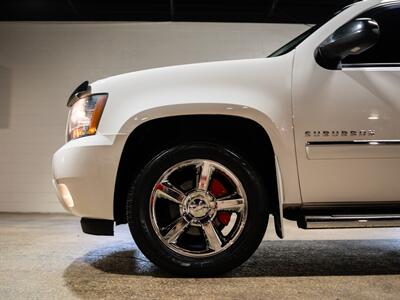 2013 Chevrolet Suburban LTZ   - Photo 14 - Peoria, IL 61615