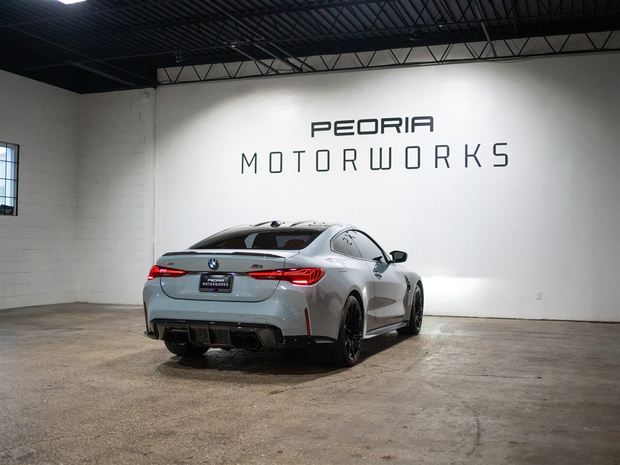 2025 BMW M4 Competition xDrive   - Photo 10 - Peoria, IL 61615